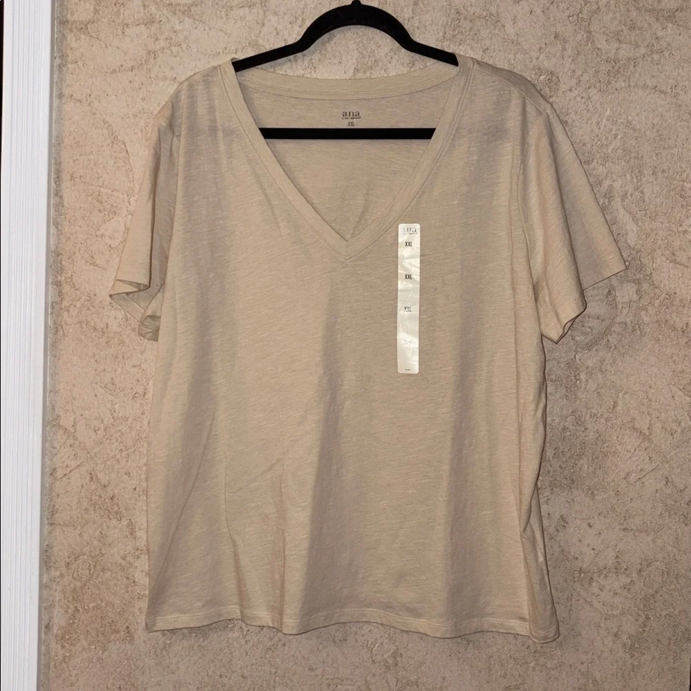 a.n.a Womens Plus VNeck Short Sleeve T-Shirt Size XXL NWT - Picture 1 of 5